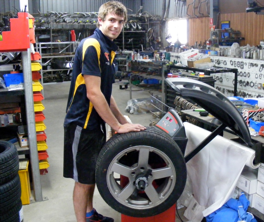riverland_tyre_fitting (3).JPG